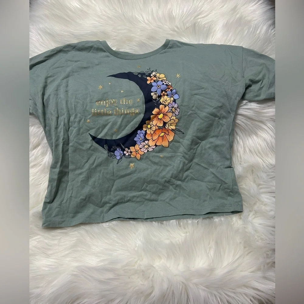 Size Large GIRLS “enjoy the little things” Crop Top E1